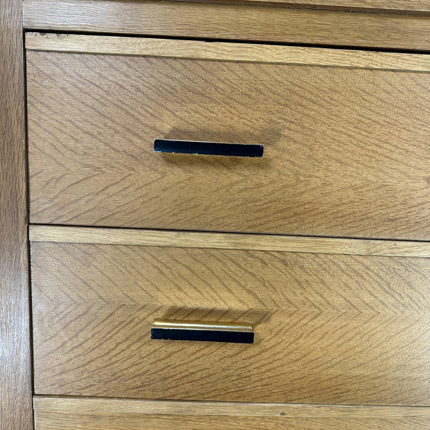 Vintage chest of drawers