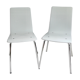 Paire de chaises blanches en plexiglas années 70