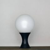Grande lampe de table en forme de champignon en verre opalin blanc par Stilnovo, années 60