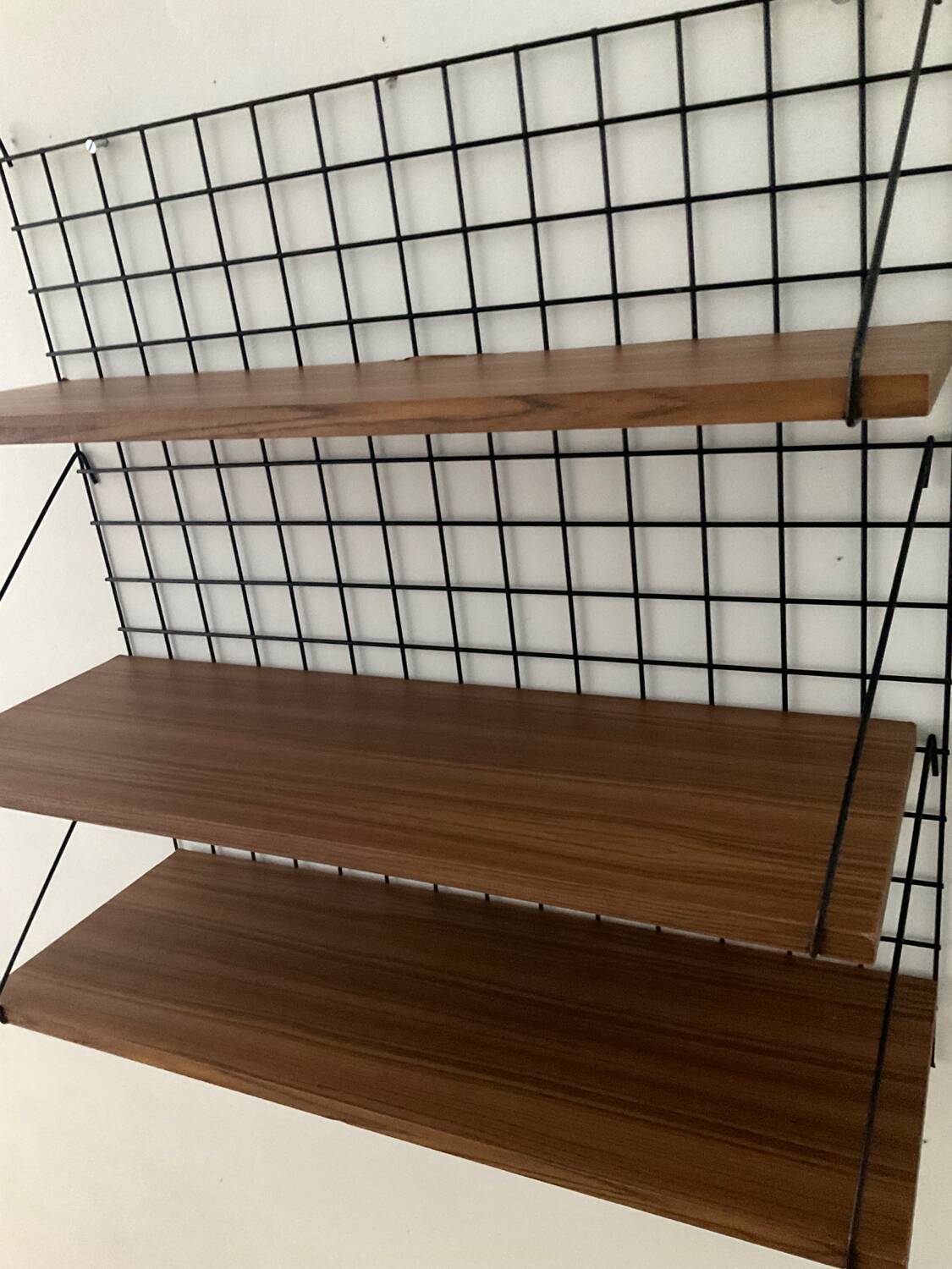 Meca shelf by Pierre Guariche for Meurop 1960s