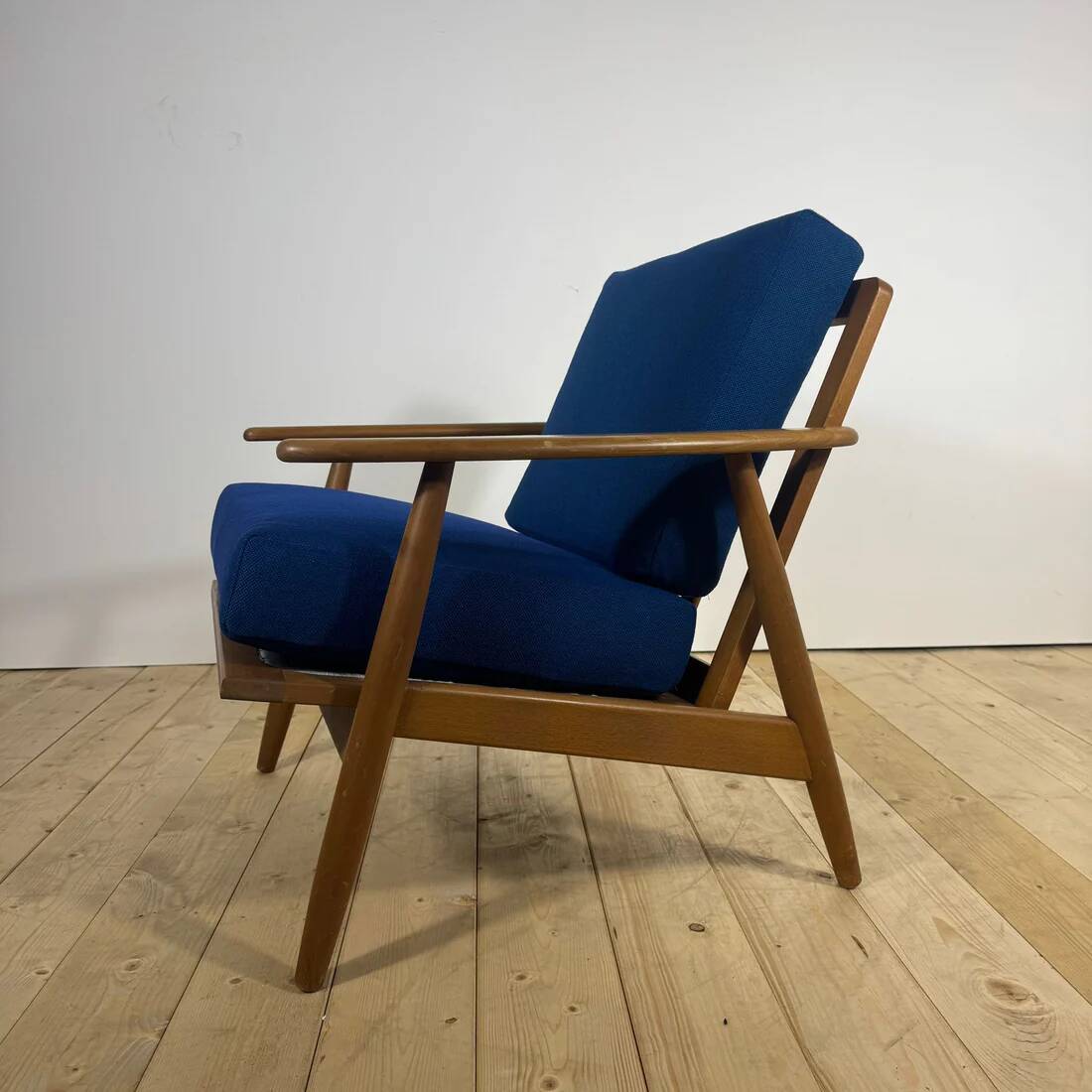 Danish armchair from the 1960s – Mid-century teak seat