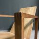 Fauteuil en bois moderniste