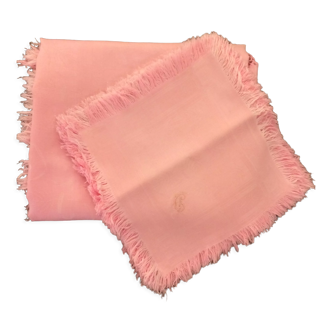 Nappe rose damassée ancienne