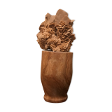 Vase en pierre avec son corail