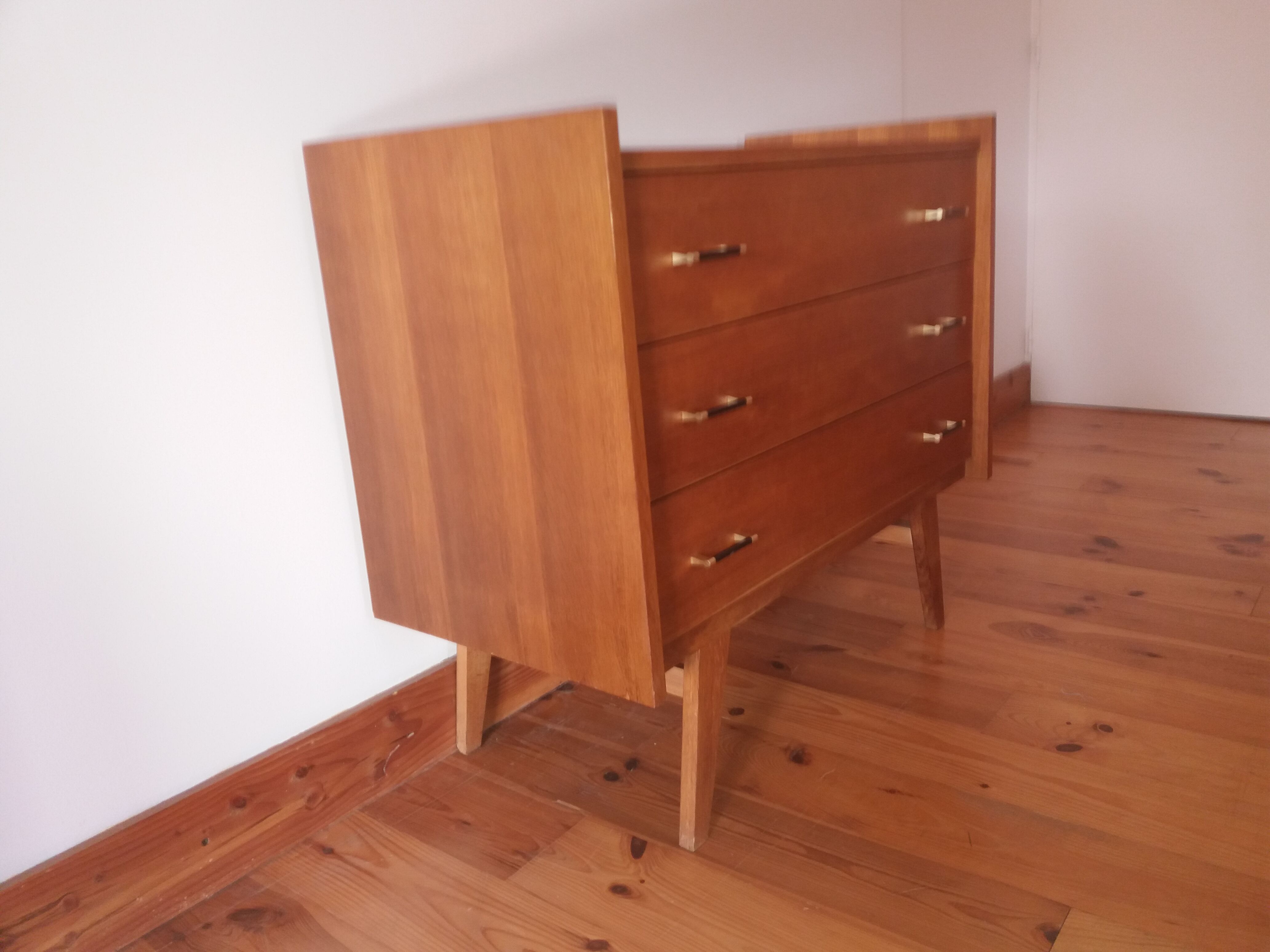 Commode années 60 pieds compas