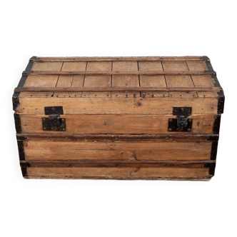 Large old trunk, wood and steel