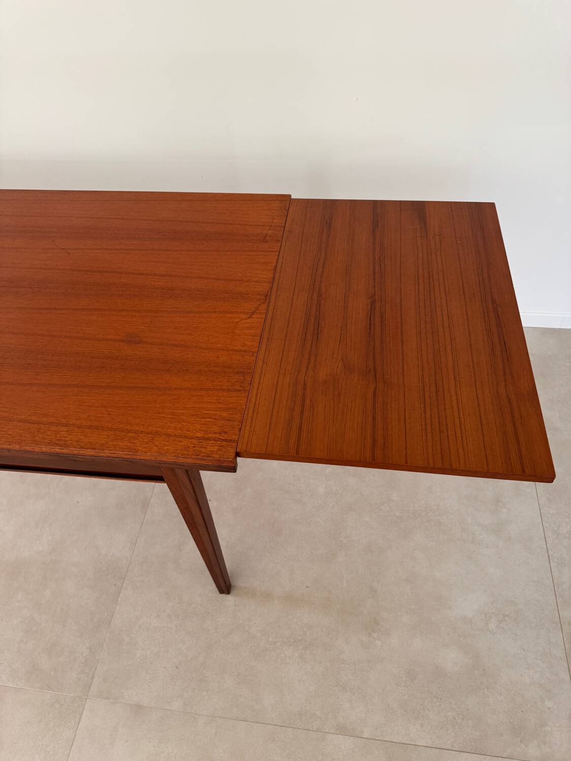 Table à manger vintage teck scandinave