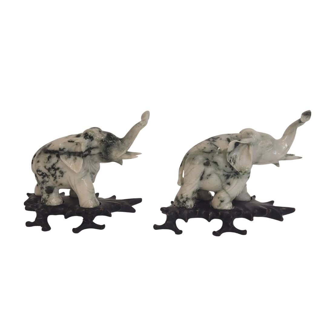 Pair of elephant paperweights, veined marble, 80s - France