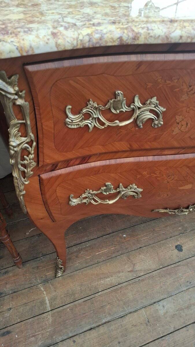 Louis XV style chest of drawers in marquetry