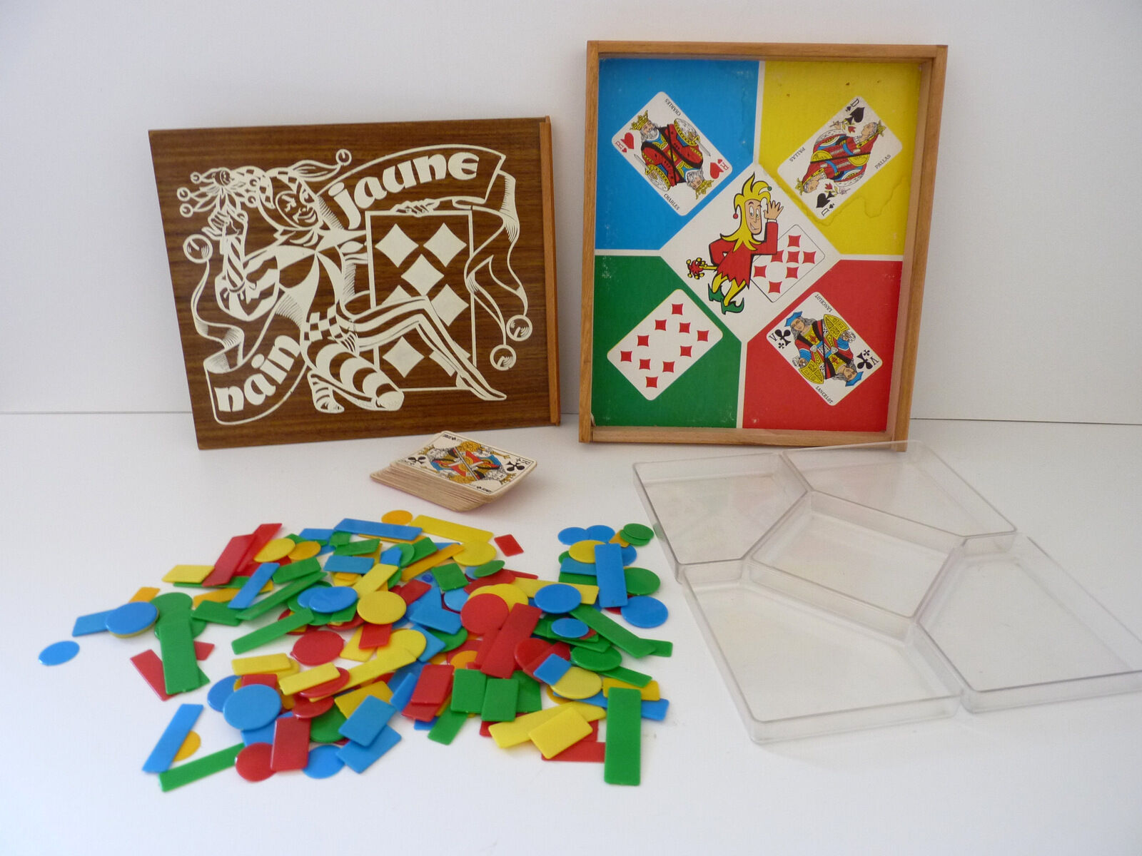 Former board game the vintage nain jaune