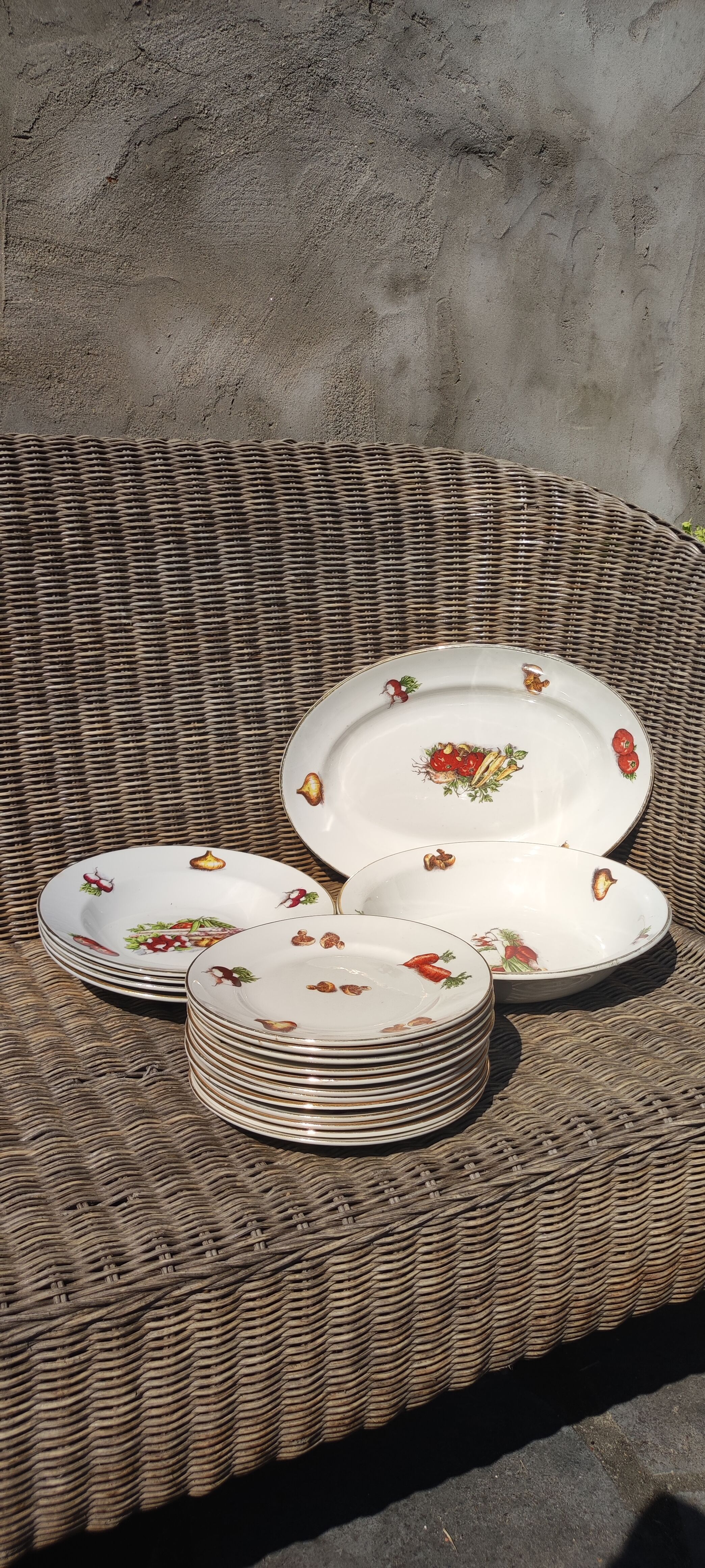 Dishes moulin des loups