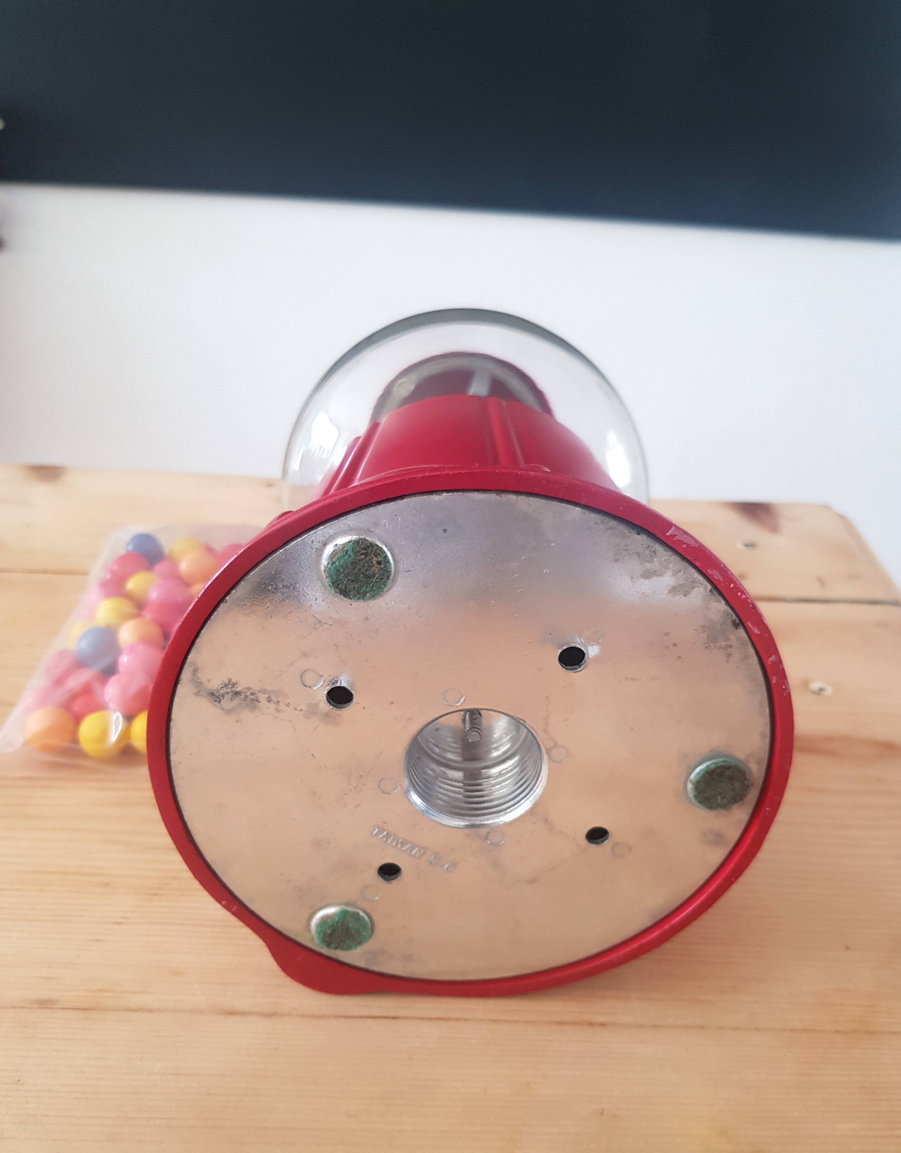 Candy dispenser