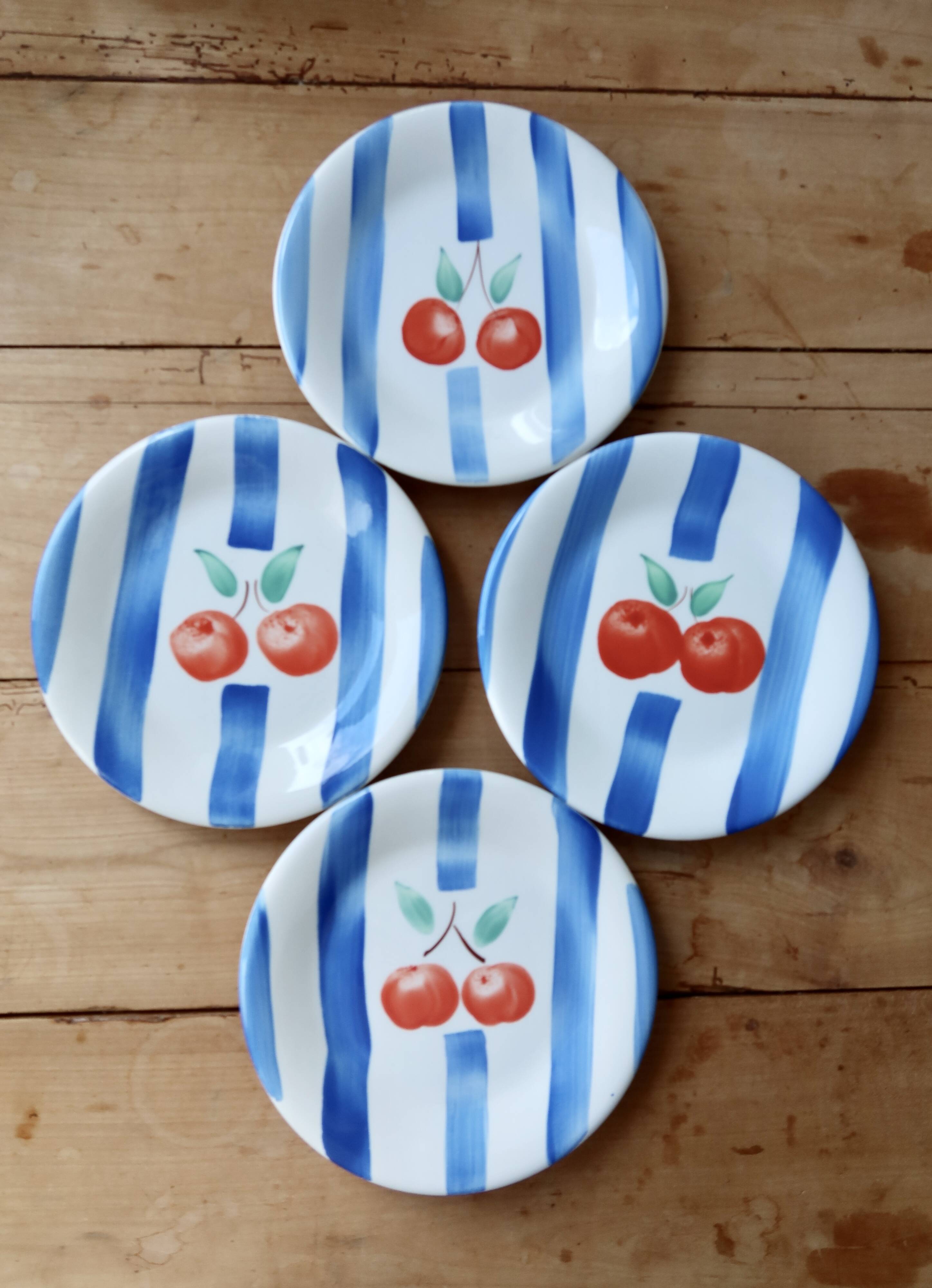 4 Vintage Italian Porcelain Dessert Plates - Cherry and Ras Pattern
