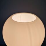 Lampe de table en métal laqué noir et verre satiné blanc, années 1950
