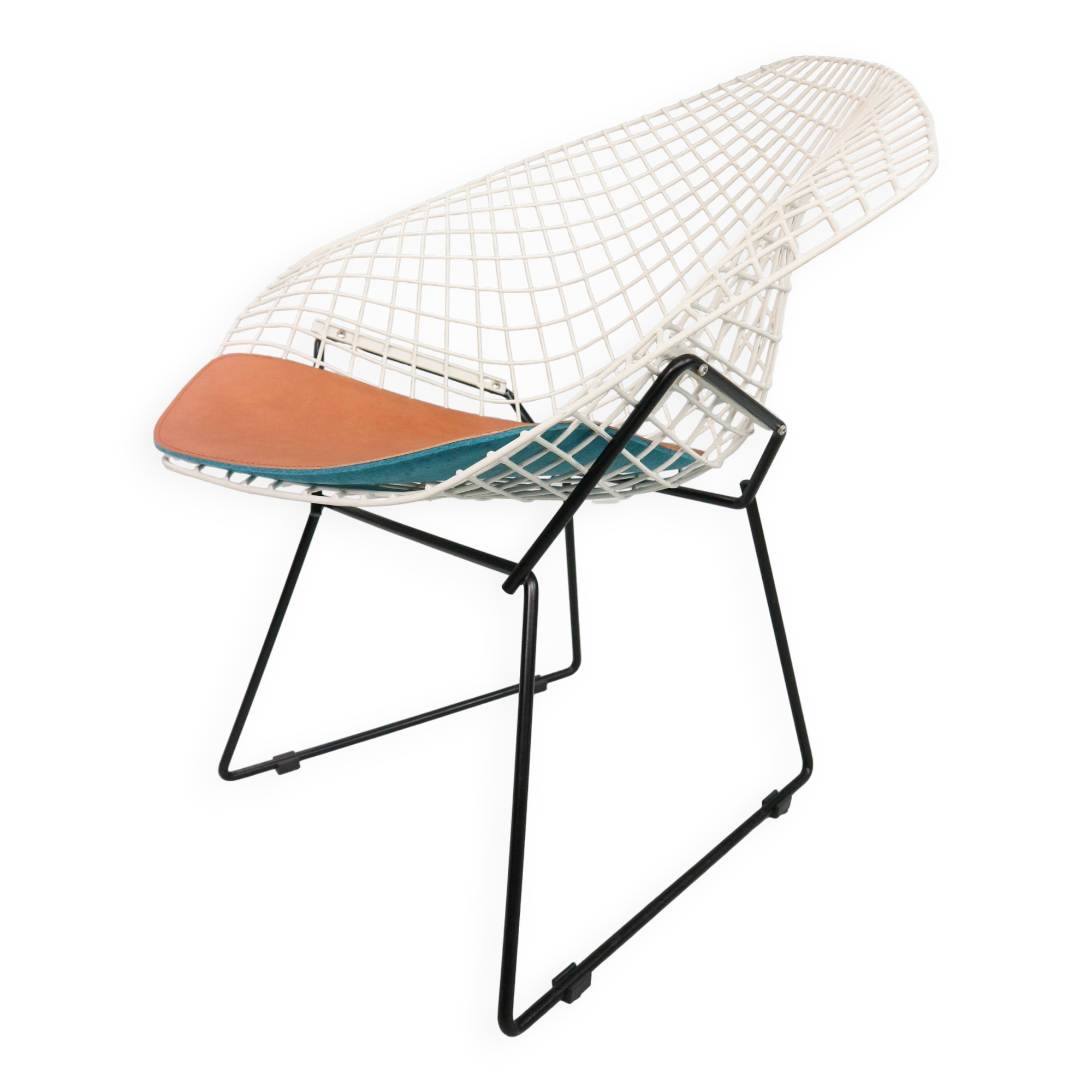 Diamond chair by Harry Bertoia in white & black metal and new leather seati