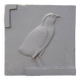 Bas-relief avec poussin de caille – Reproduction en plâtre de la période pt
