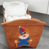 Old cradle or rocking bed for doll with bedding - Vintage