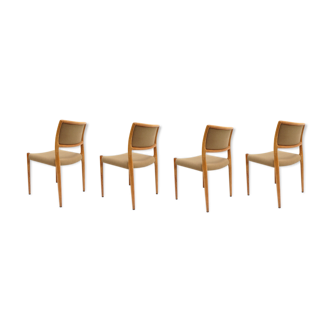 Set of 4 vintage dining chairs by Niels Moller Model 80