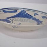 Assiette plat chinois décor carpe bleue