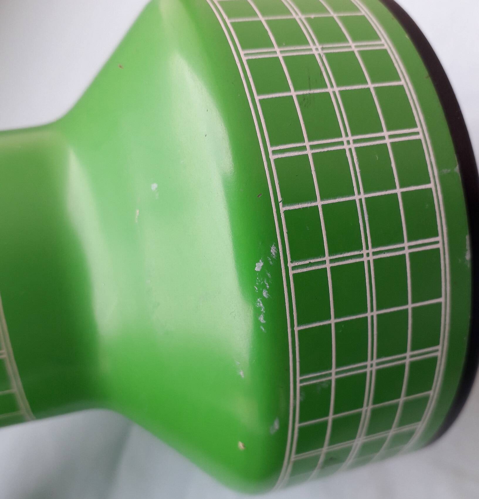 Green wall light with 2 adjustable spotlights