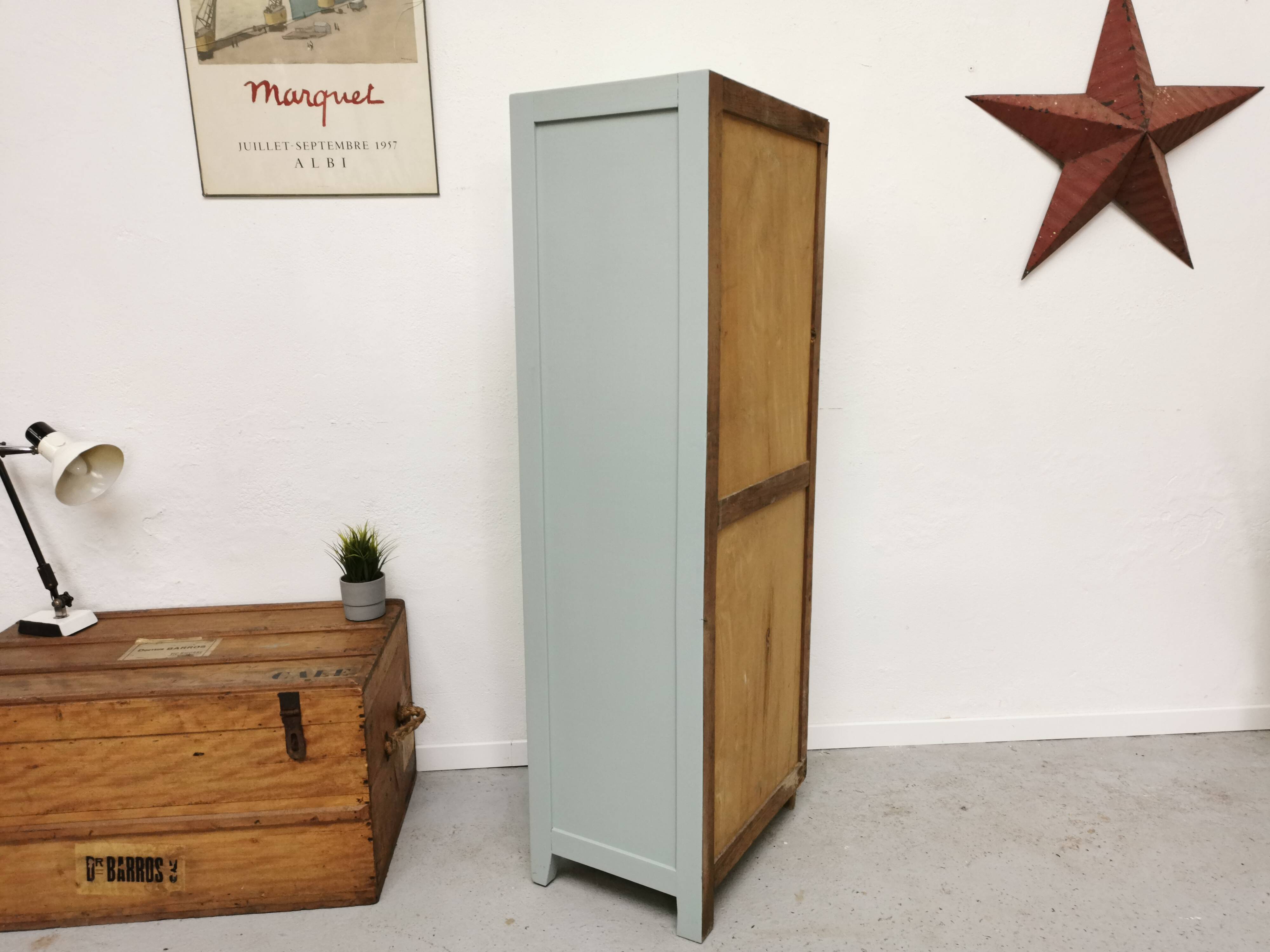 Armoire parisienne vintage