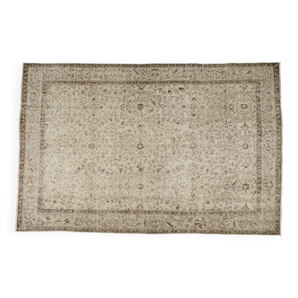 Beige Wool Tribal Carpet
