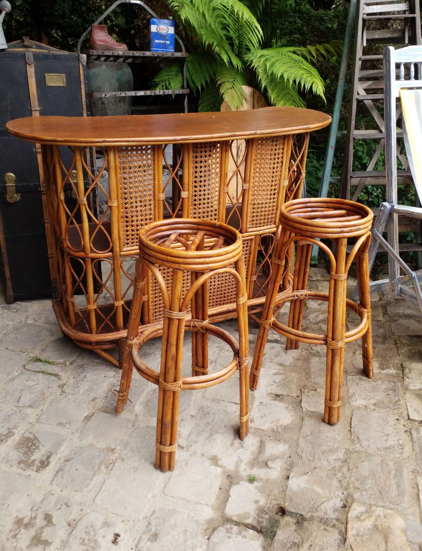 Bamboo bar
