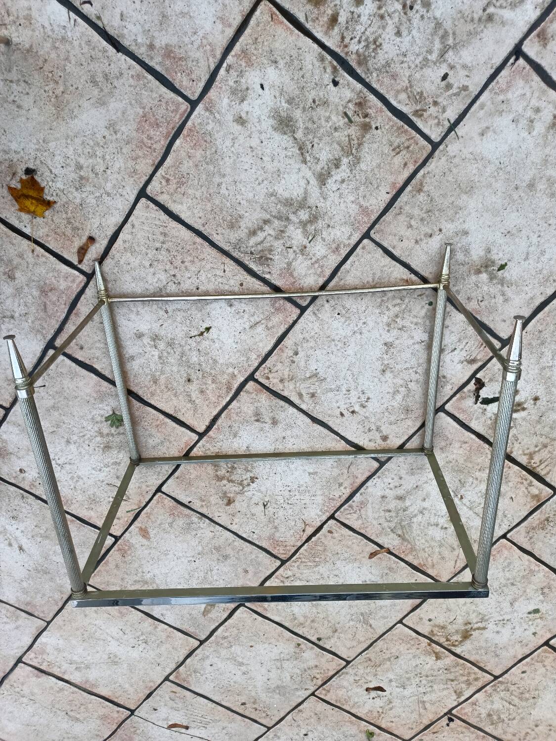 Table gigogne ancienne avec plateau marbre