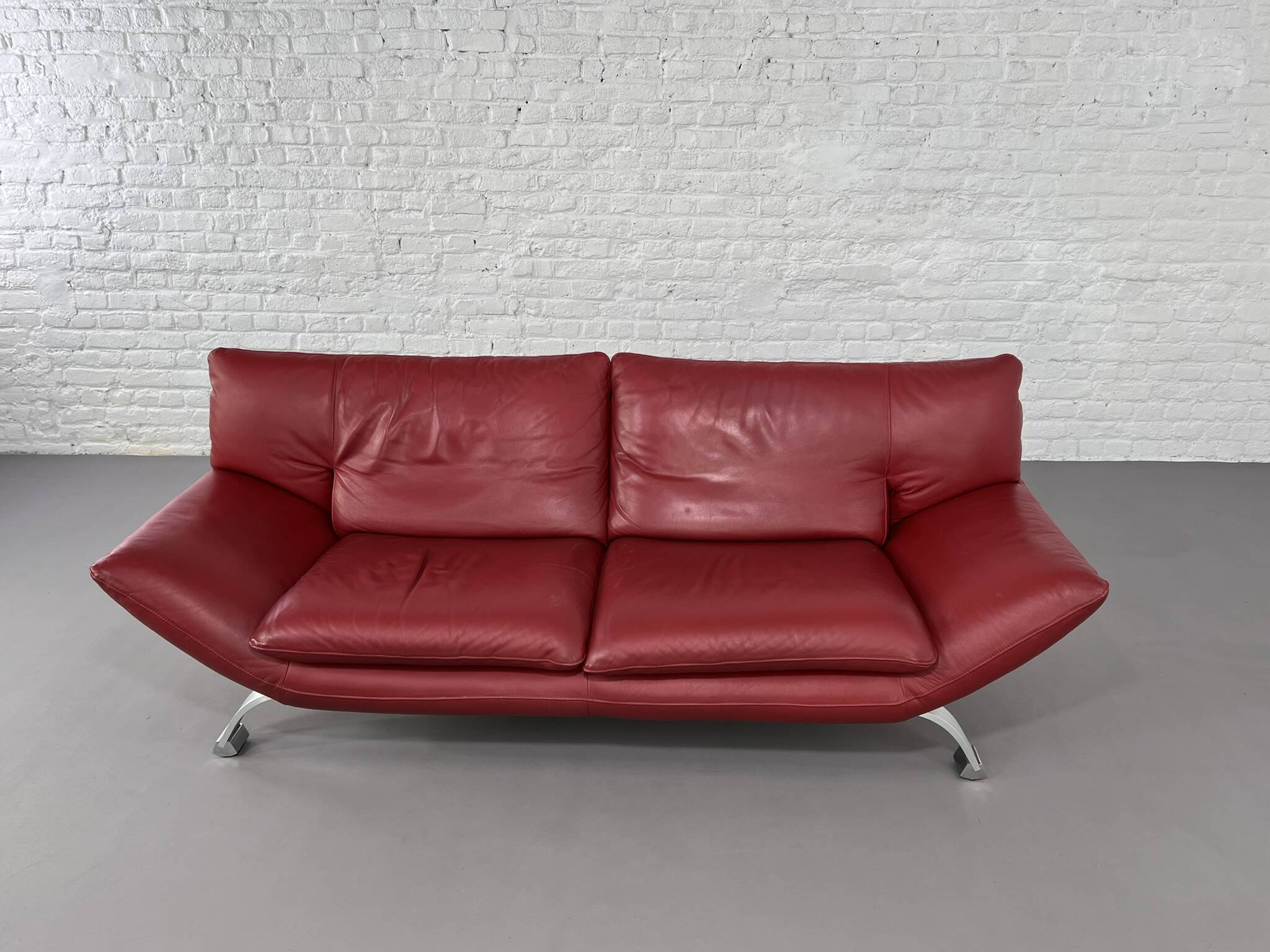 Italian design 3-seater sofa in leather and metal