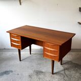 Freestanding teak desk, Denmark 60s/70s, vntg, mid-c modern