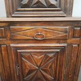 Armoire deux corps haut en retrait style Louis XIII