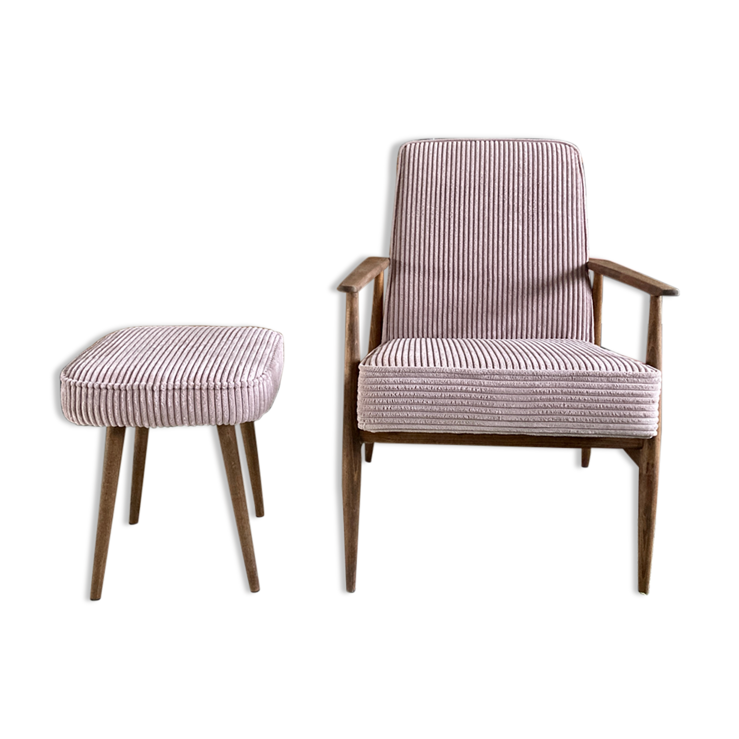 Armchair & ottoman 300-190