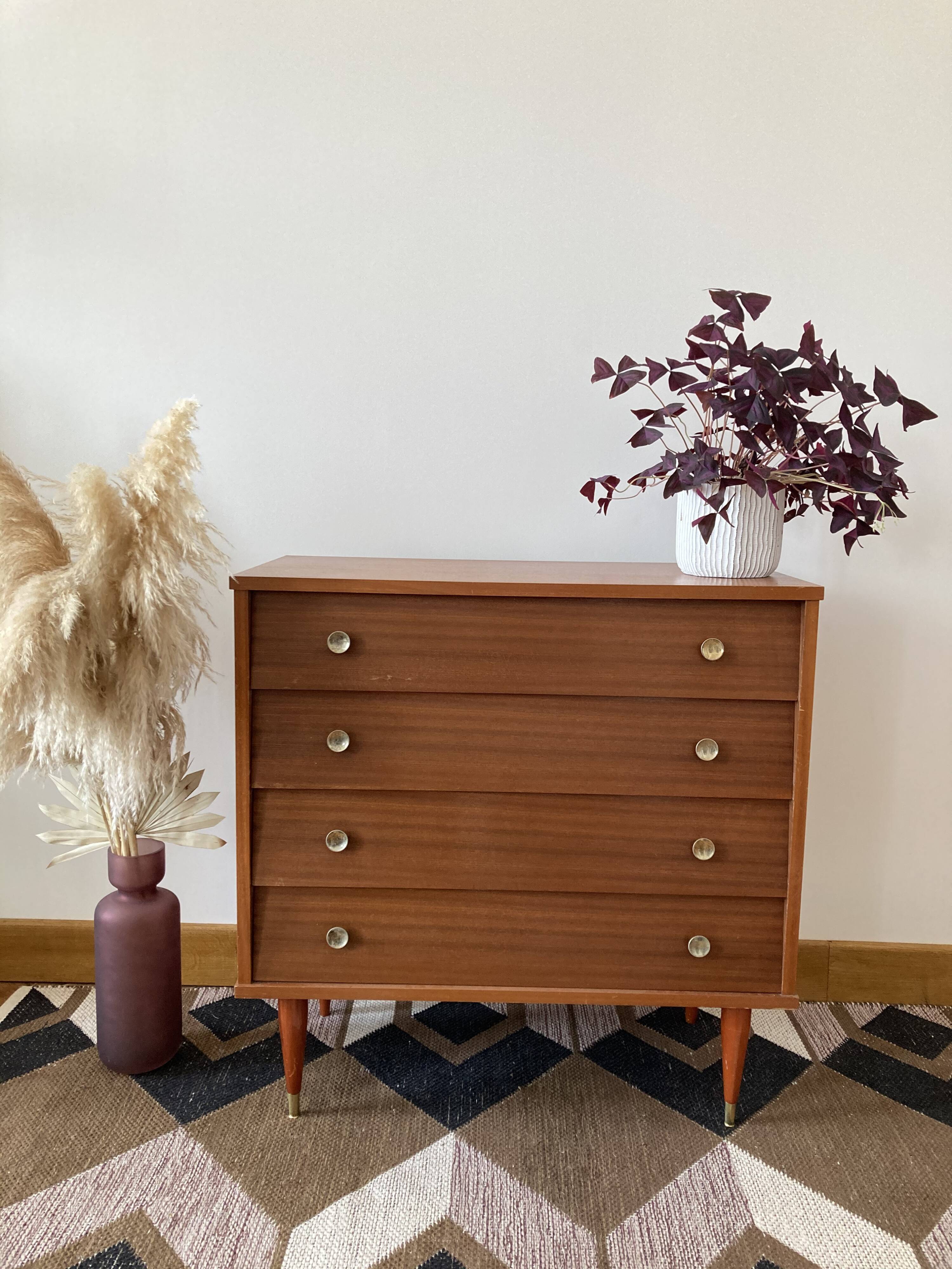 Chest of drawers feet pencils
