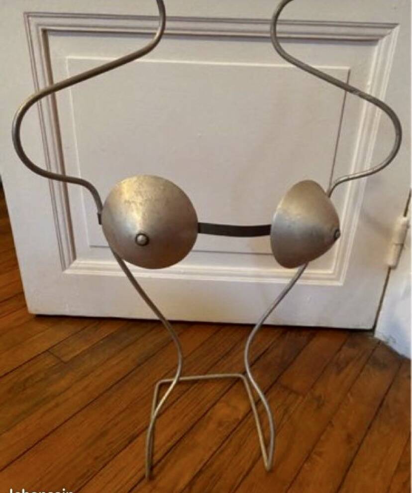 Female Bust René Herbst