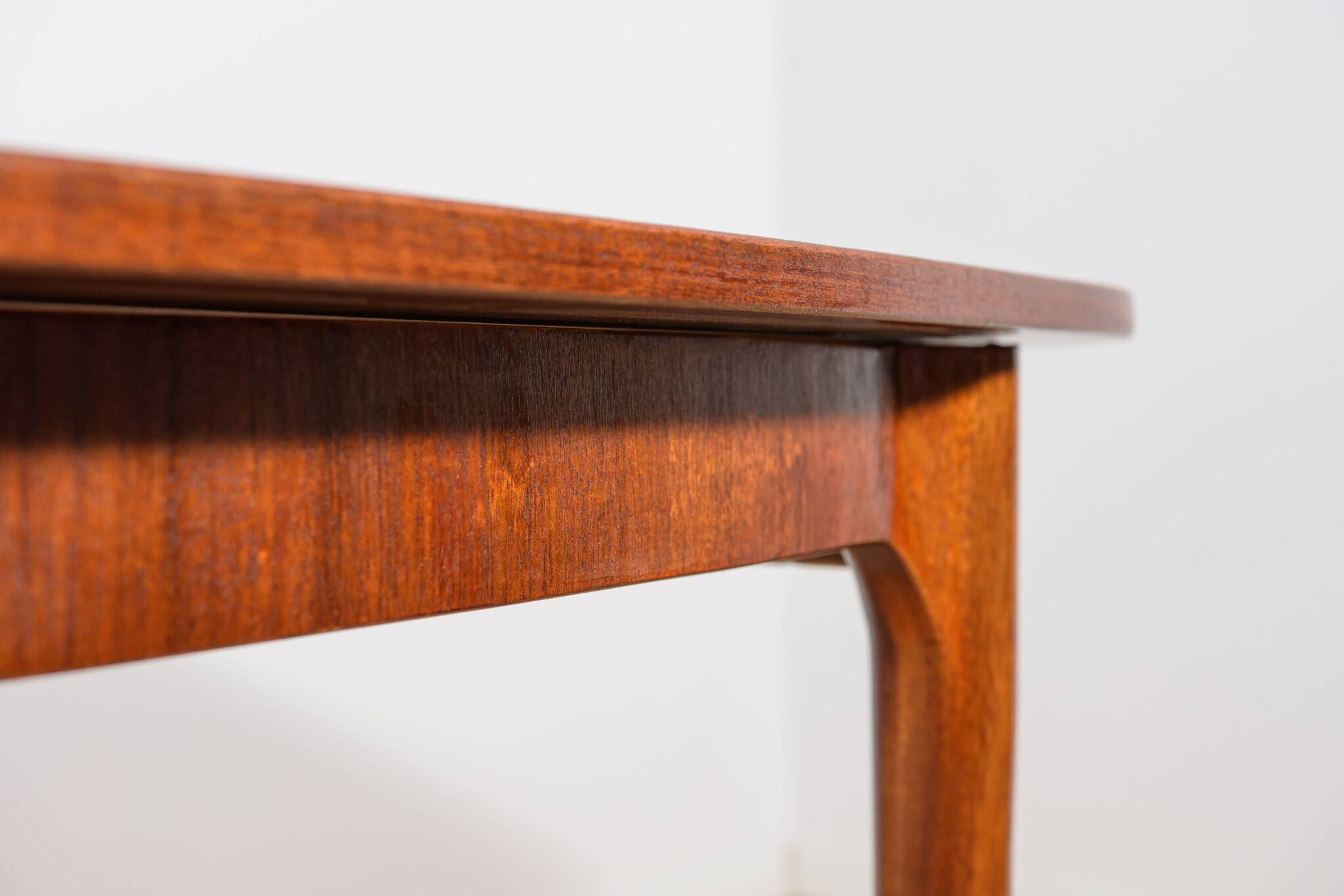 Mid-Century Oval Extendable Teak Dining Table from McIntosh, United Knigdom