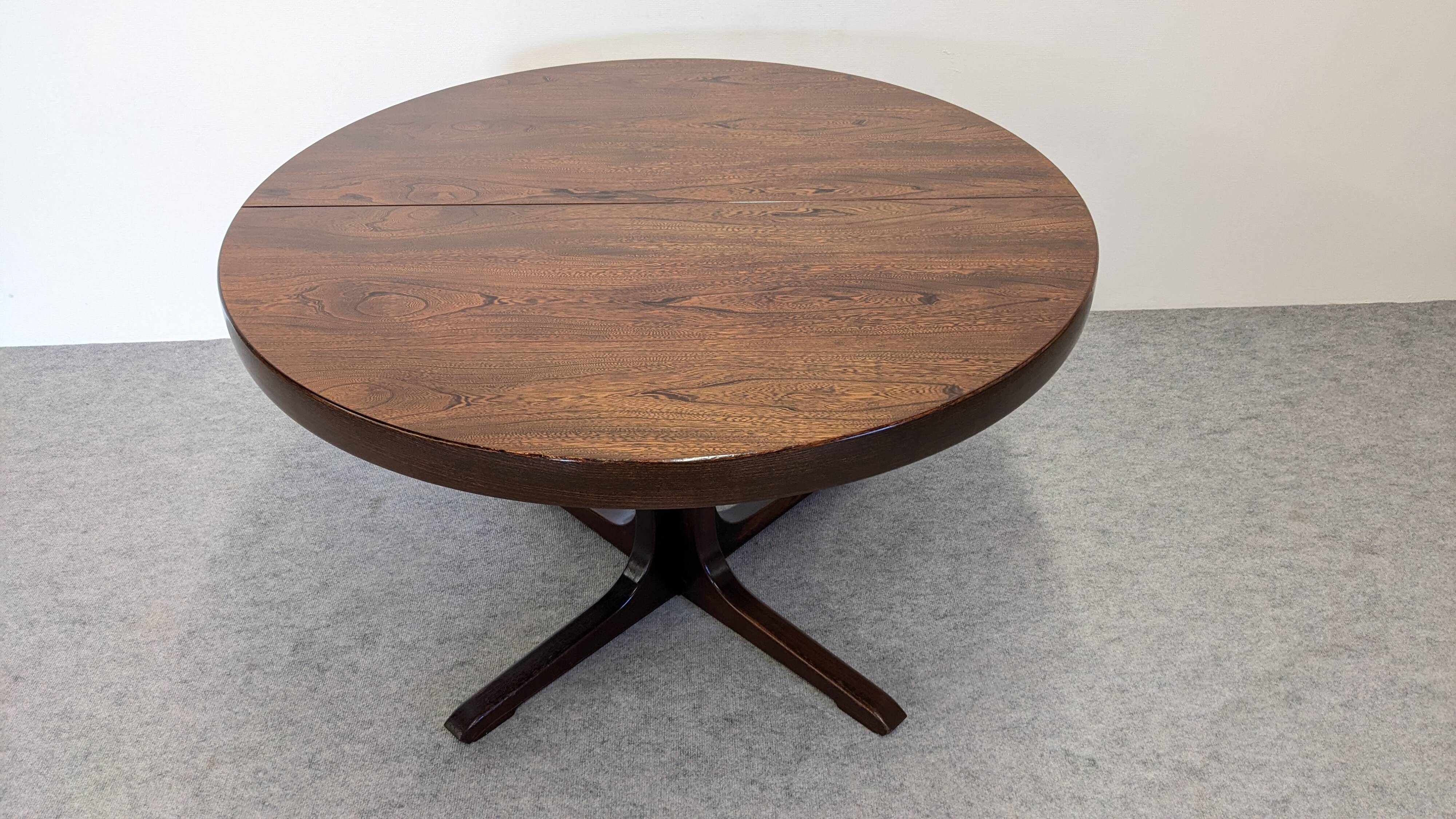 Table ronde de salle à manger extensible Baumann, France vers 1970