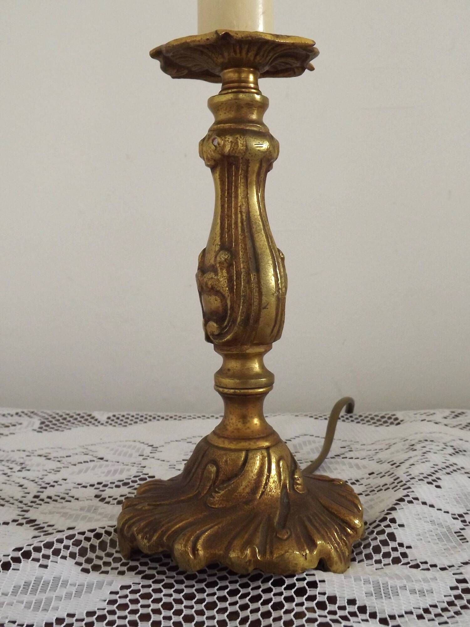 Small Vintage French Art Nouveau Style Bronze Candlestick Table Lamp 5358