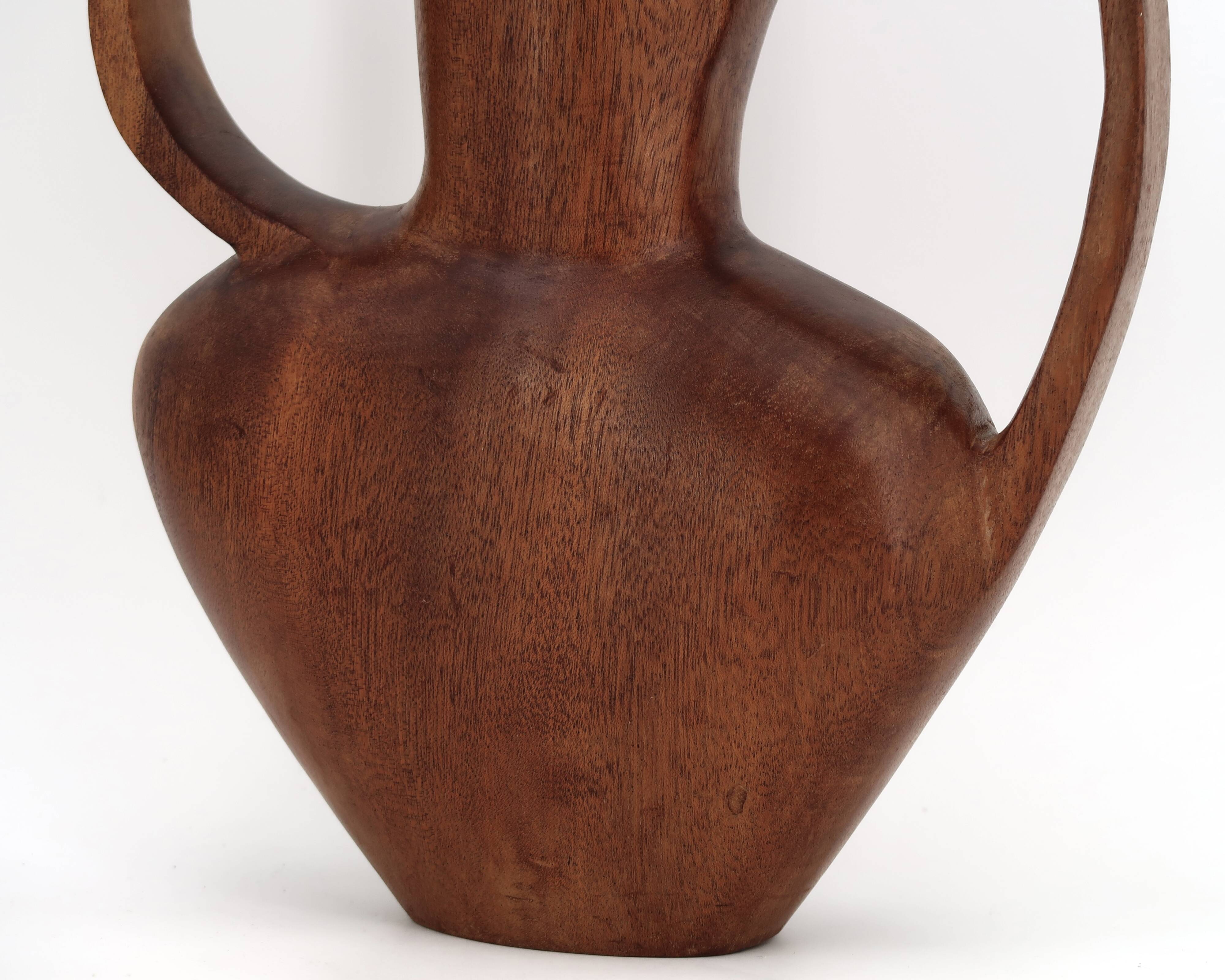Grand vase jarre à anses sculptural en bois, années 50