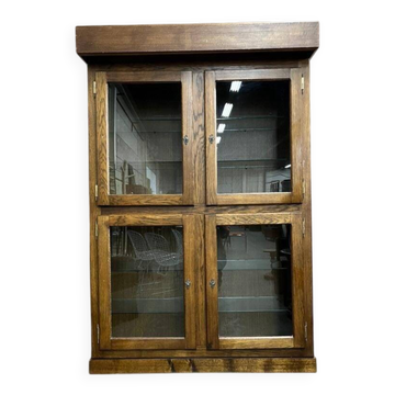 Vitrine vintage robuste en bois / armoire