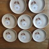 Set of 8 St Amand stoneware plates with Marguerite decor