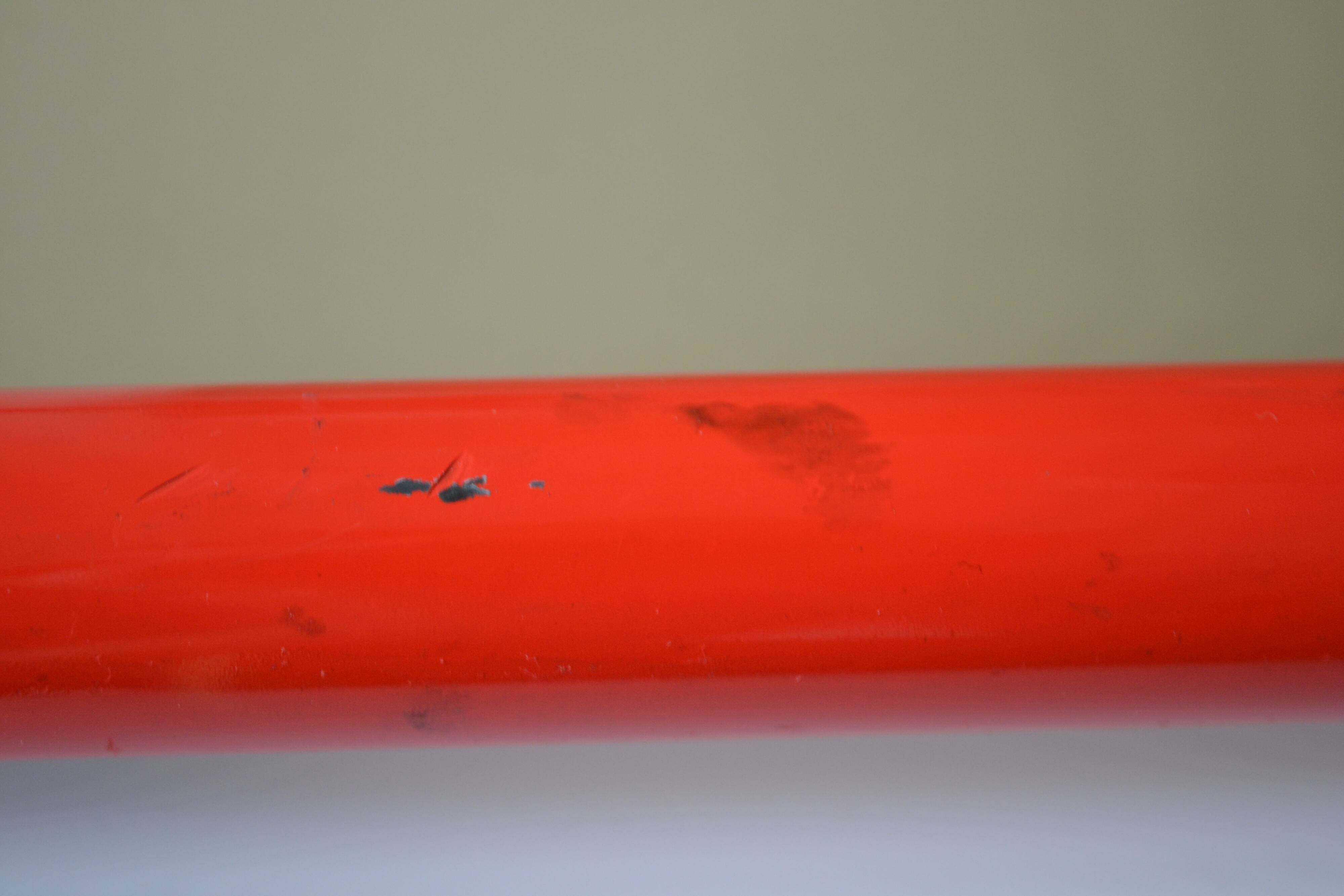 80s red post-modernist mirror dim: 60 x 60 cm