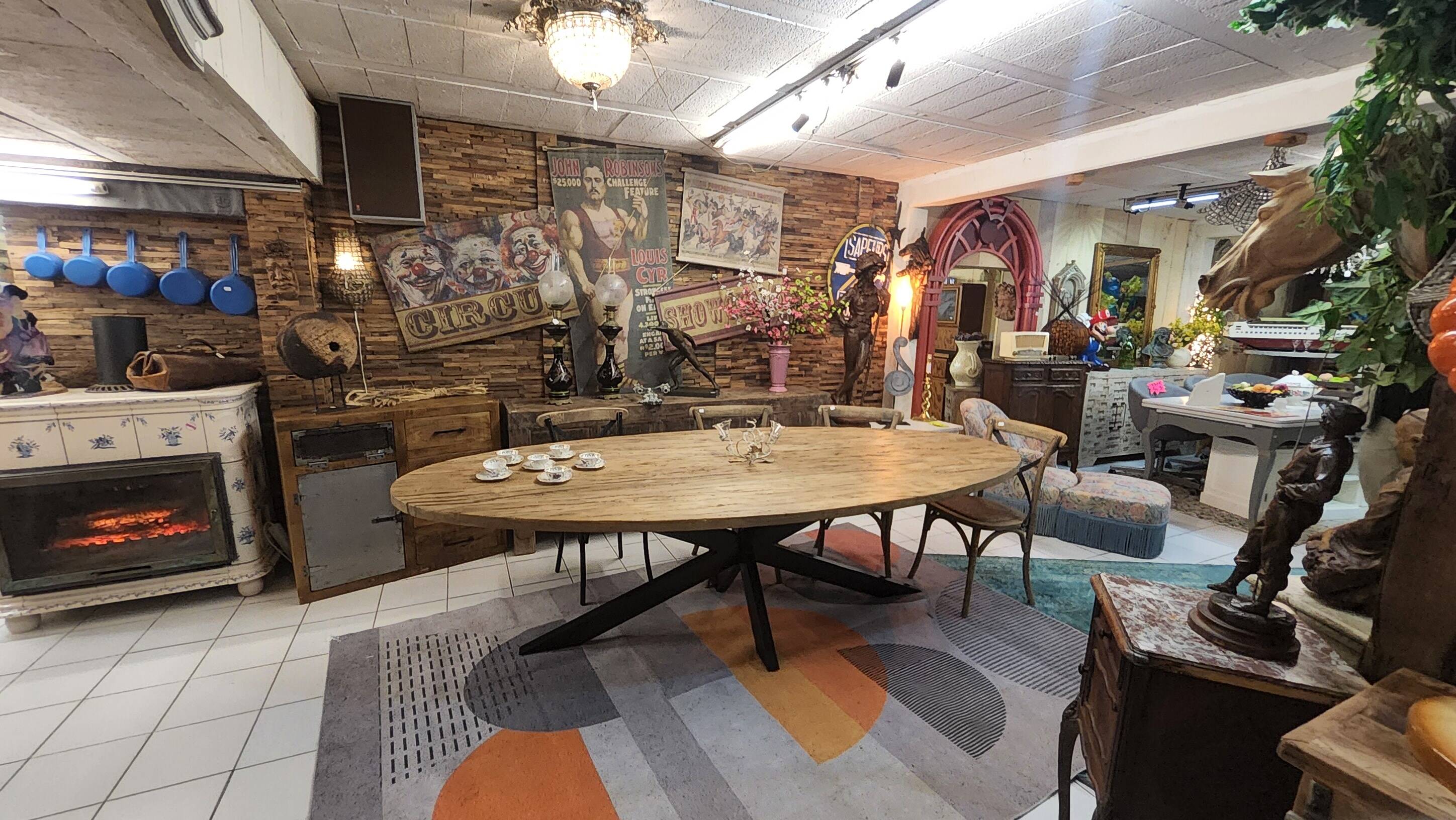 Farm table