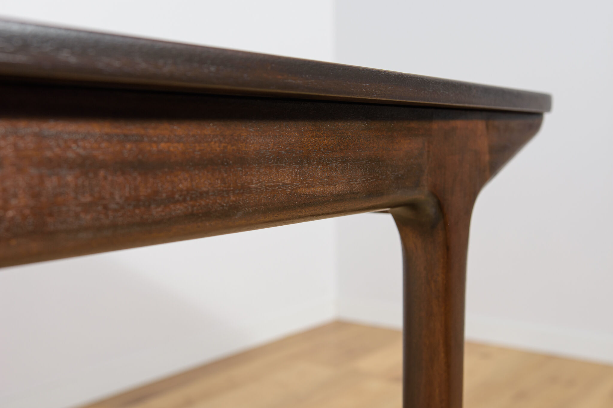 Mid-Century Modern Extendable Dining Table in Teak from McIntosh, 1960s