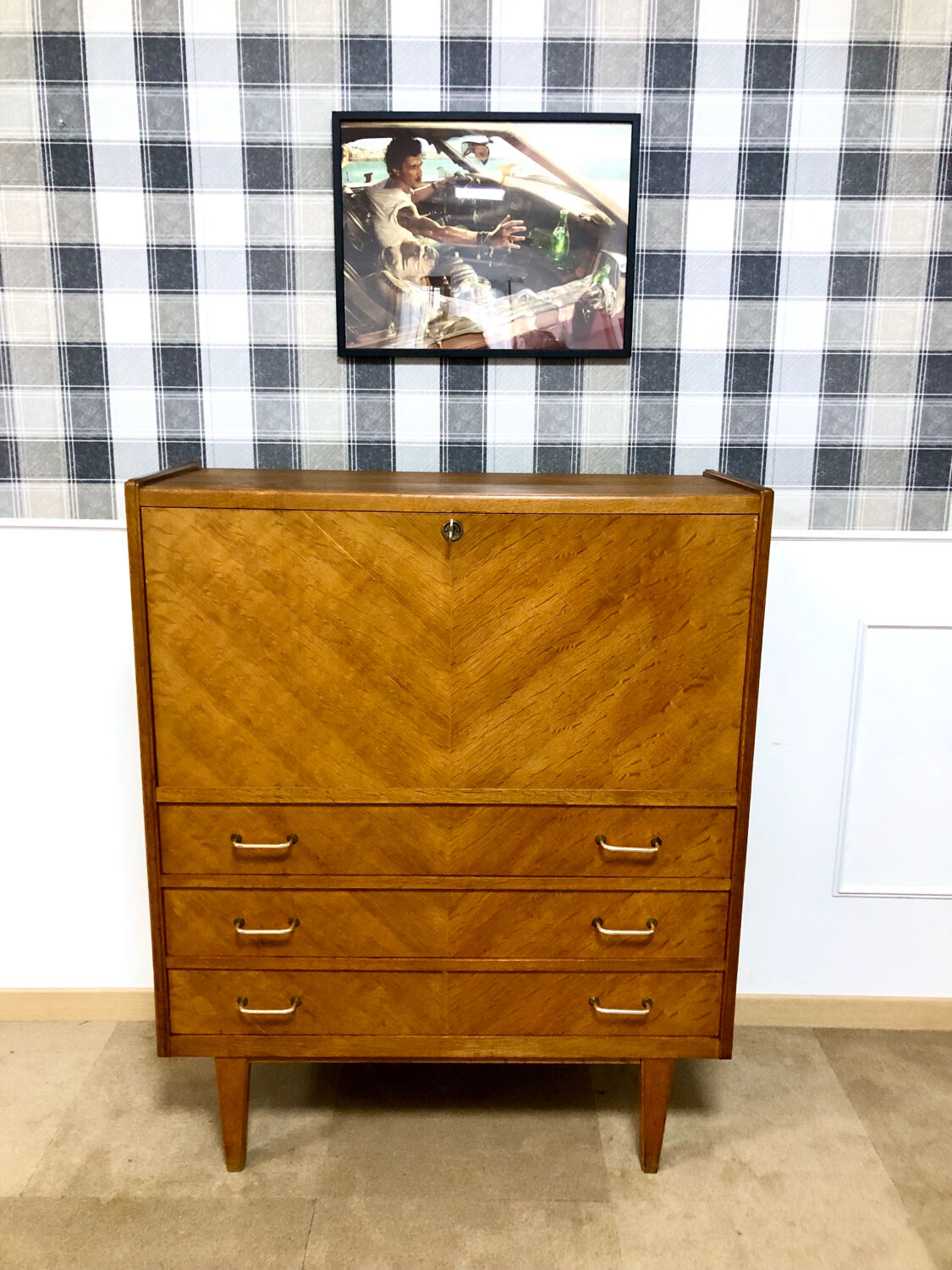 Scandinavian buffet secretary