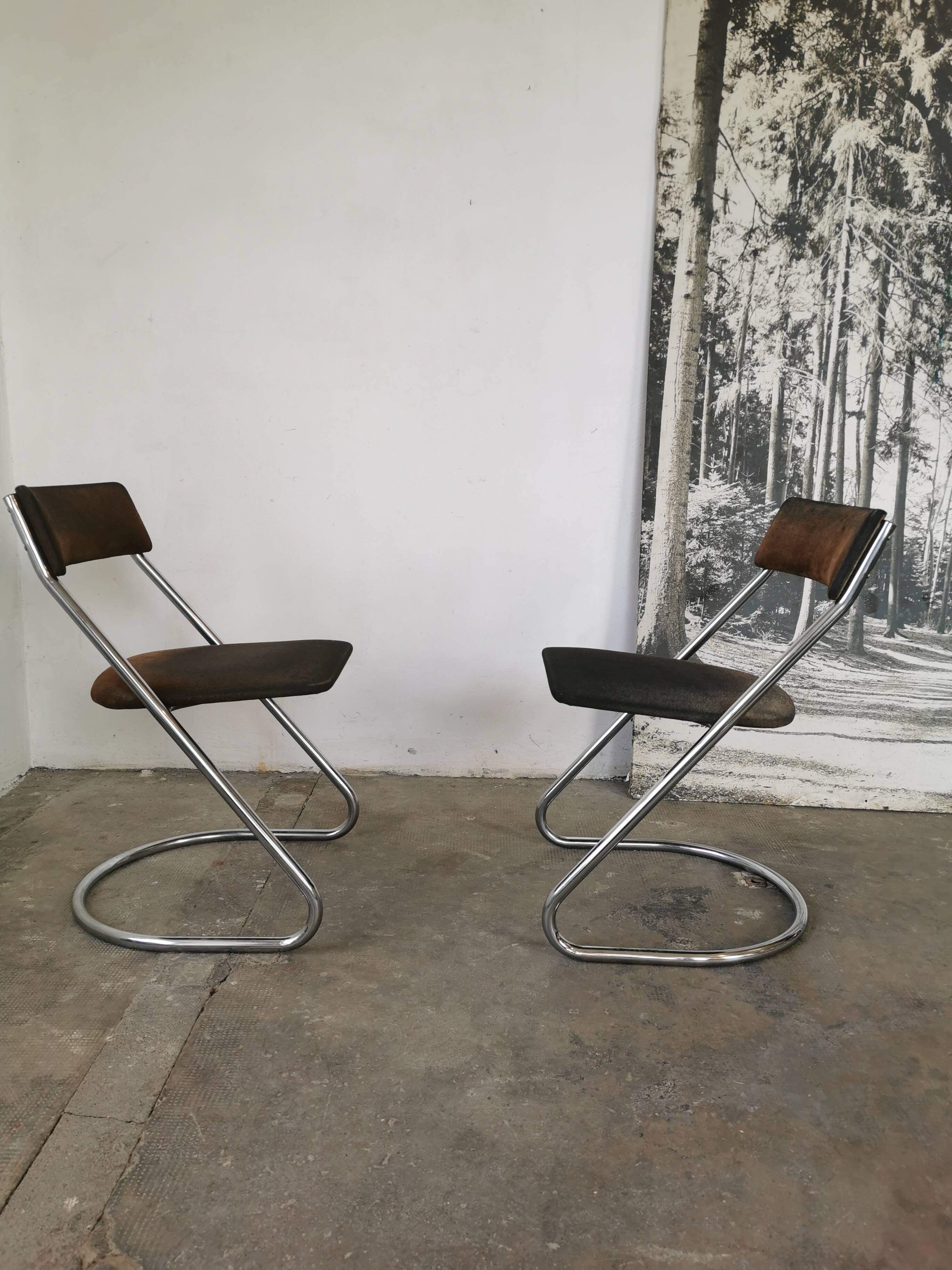 Pair of 1970 cantilever chairs, chrome