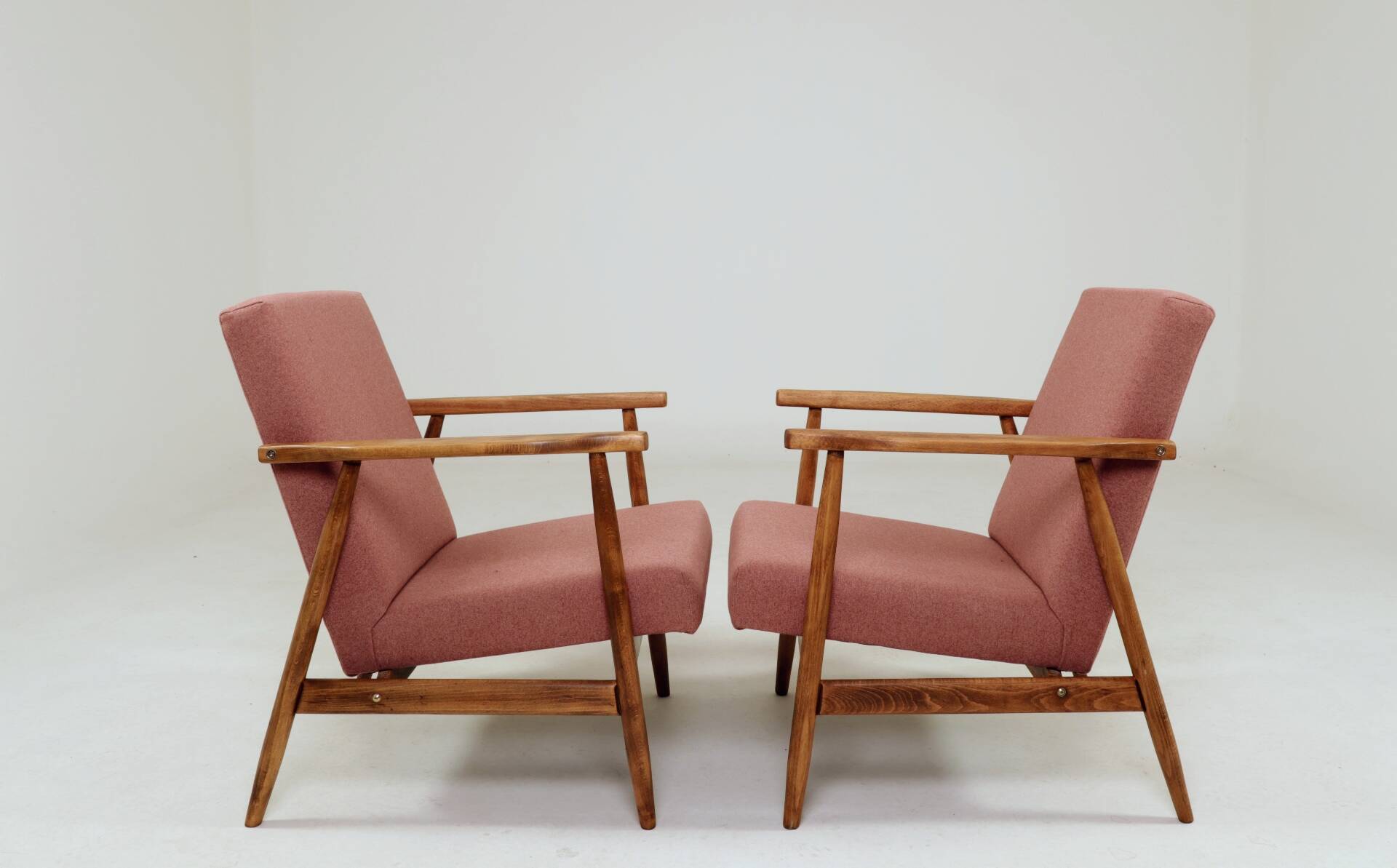 Paire de fauteuils vintage rose poudré 1970 moderne scandinave 
