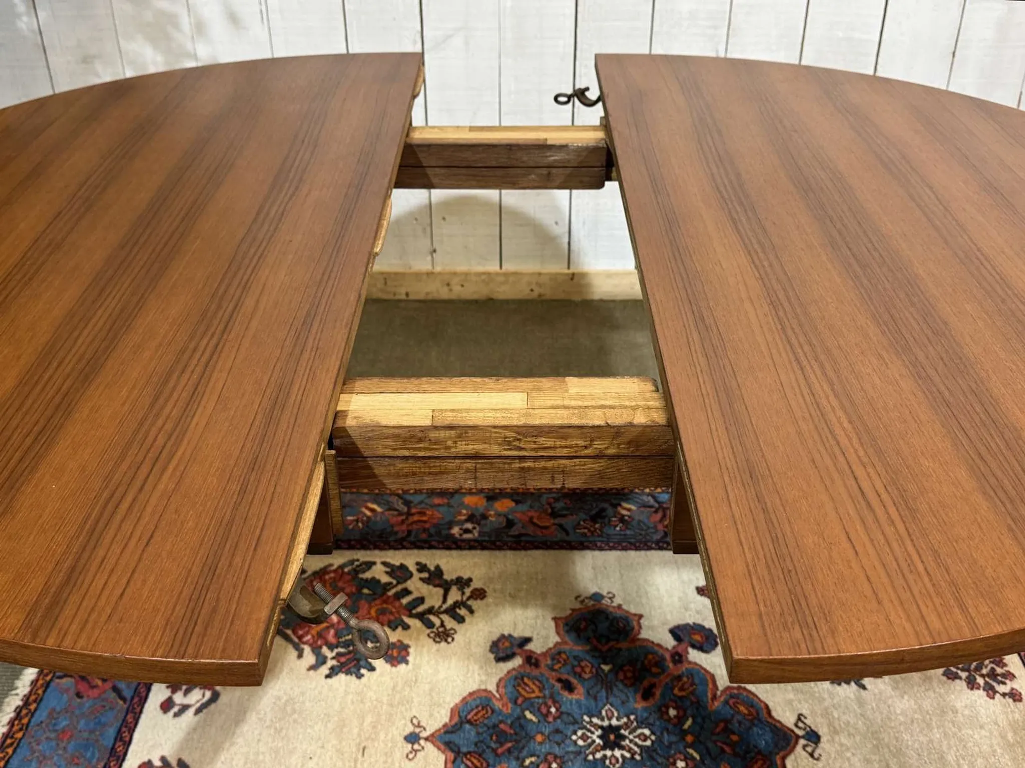 1970s teak table with 1 extension