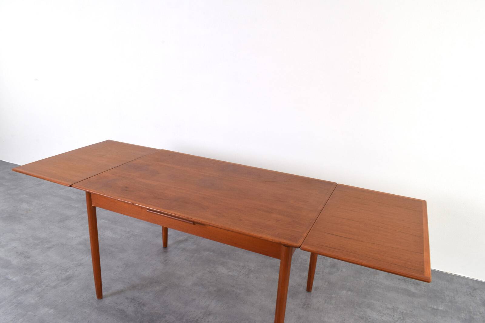 Mid-Century Danish Teak Extendable Dining Table, 1960s.