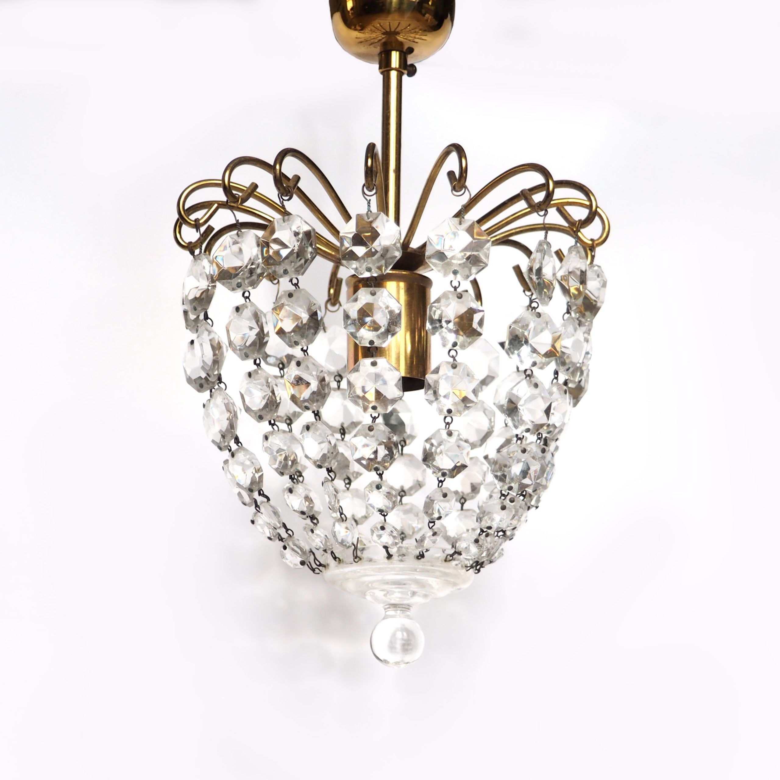 Chandelier with pendants