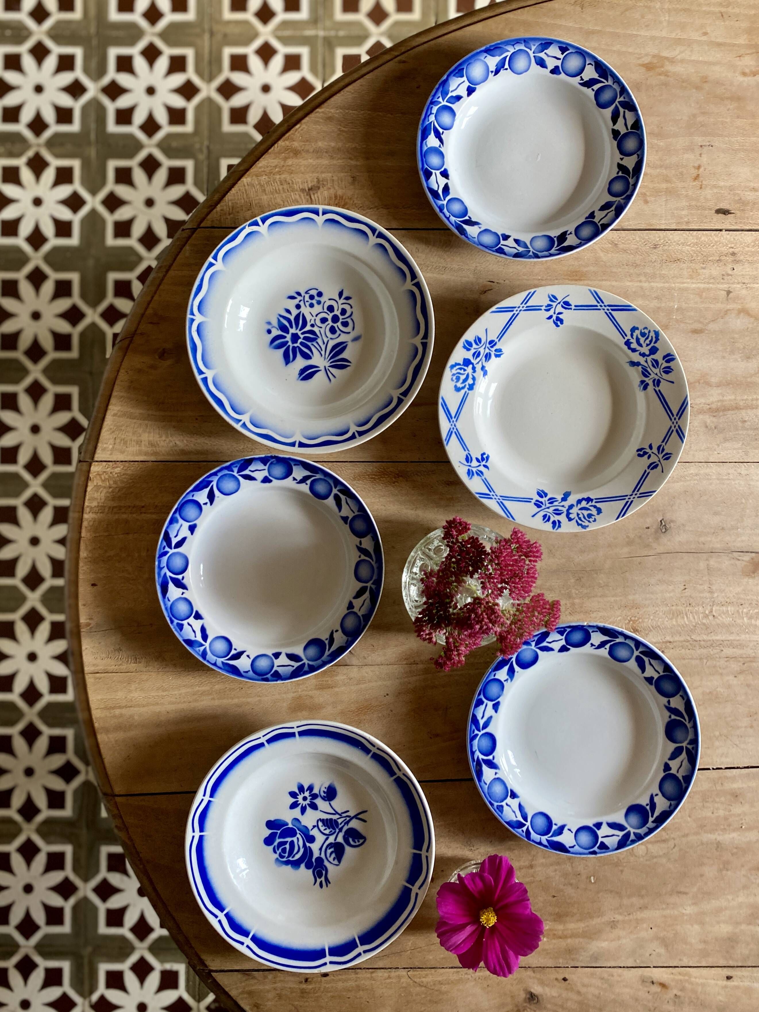 Lot de 6 assiettes creuses vintage dépareillées